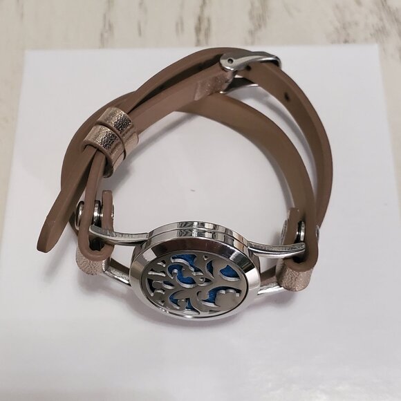 Essential Oil Diffuser Bracelet Wrap Band Gold Tone Tree Of Life Locket - Picture 5 of 5